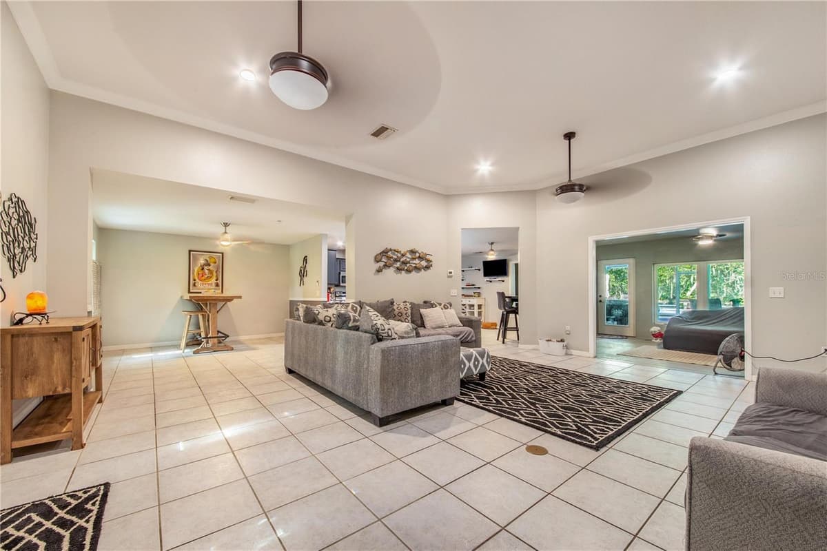 10740 JIM EDWARDS ROAD — photo 9 of 67