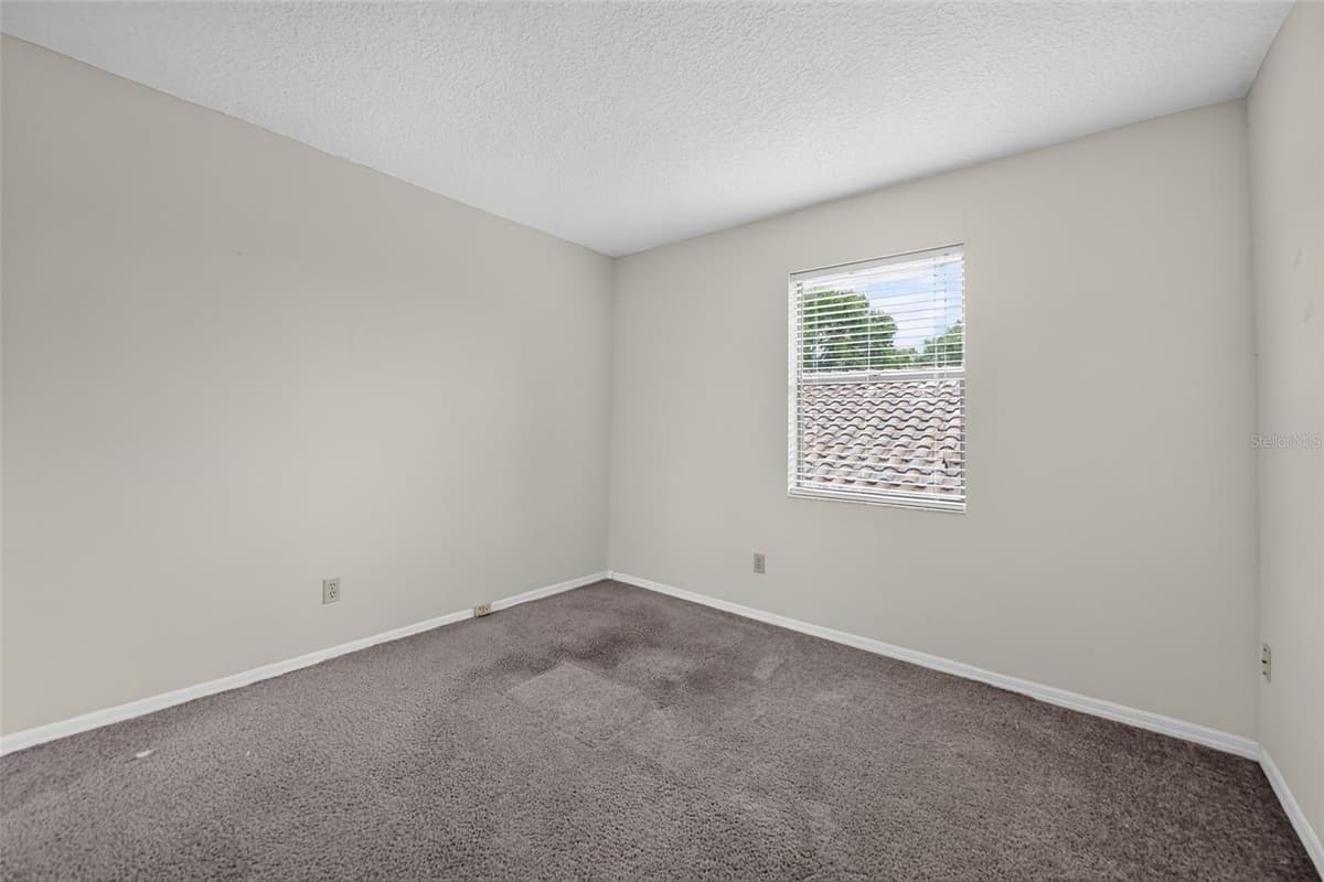 1375 AUGUSTA NATIONAL BOULEVARD — photo 17 of 30