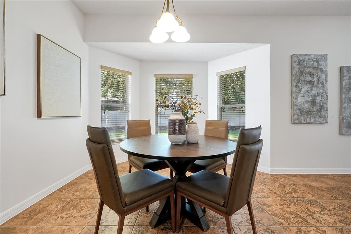 554 PALIO COURT — photo 8 of 65