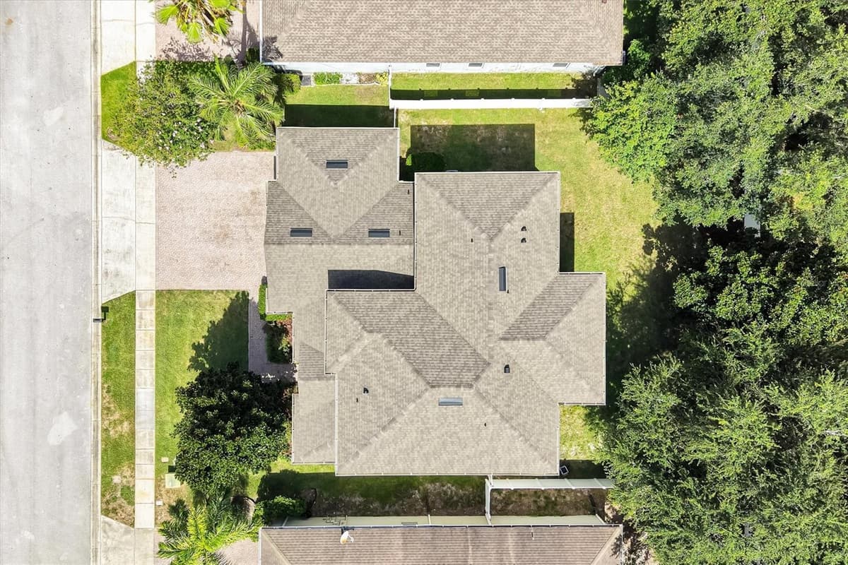 554 PALIO COURT — photo 37 of 65