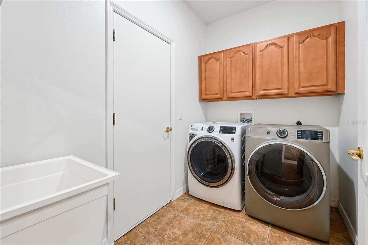 554 PALIO COURT — photo 30 of 65