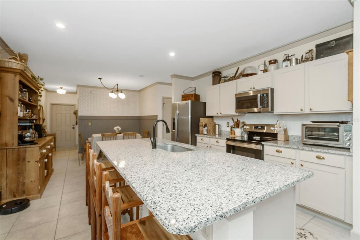 35088 JOMAR AVENUE — photo 6 of 37