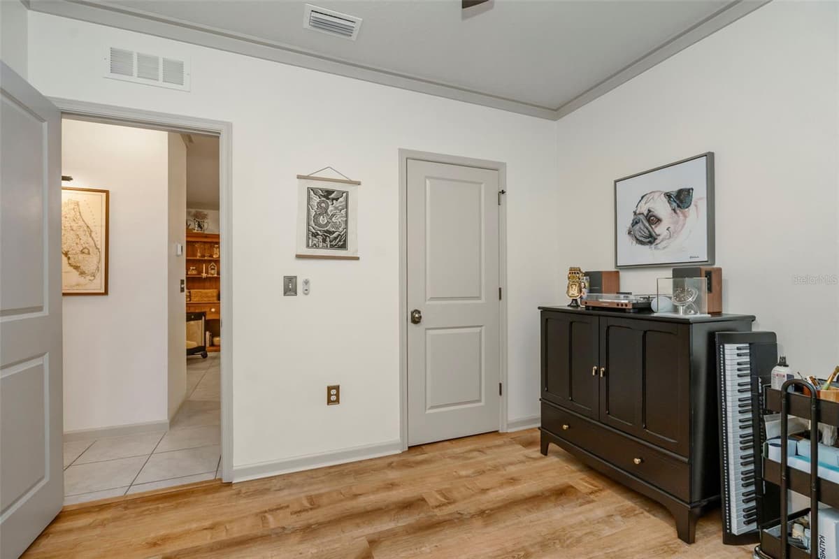 35088 JOMAR AVENUE — photo 22 of 37