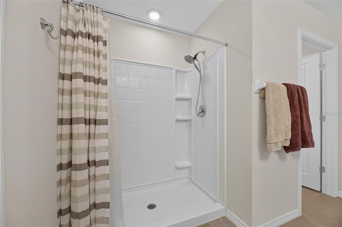 8115 HARWICH PORT LANE — photo 29 of 39
