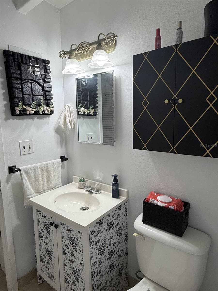 4719 CLUB CIRCLE — photo 4 of 20