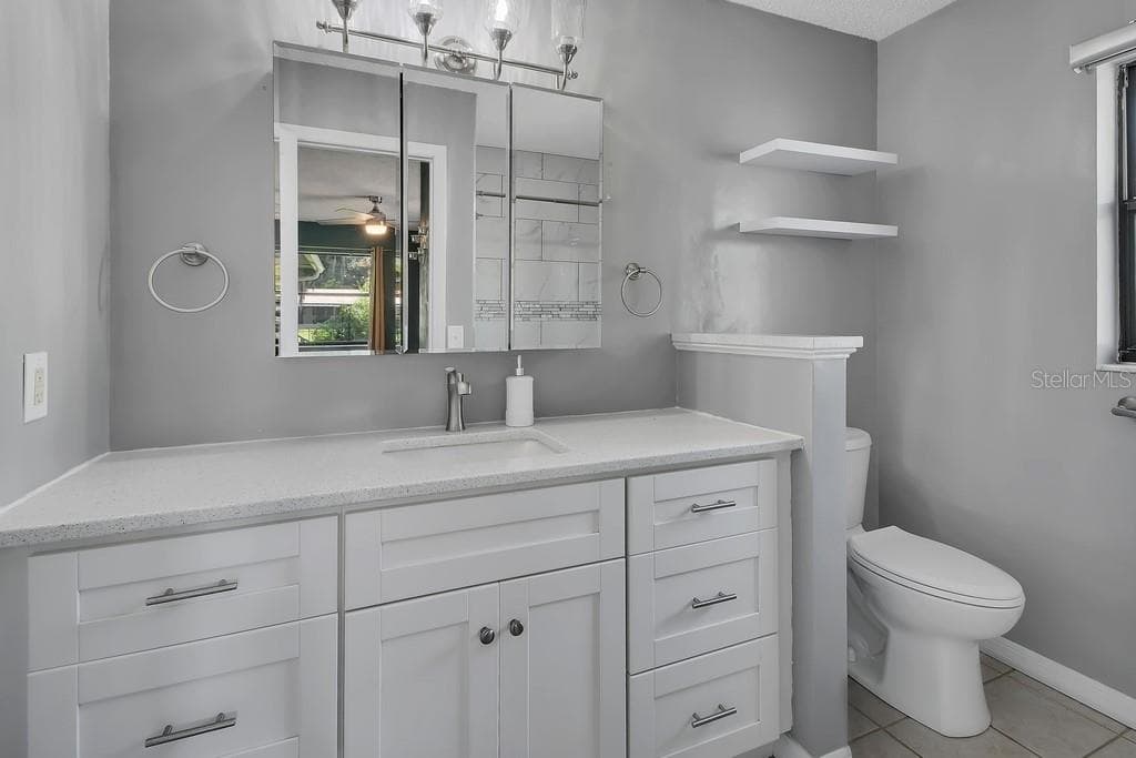 235 RETTA STREET — photo 23 of 32
