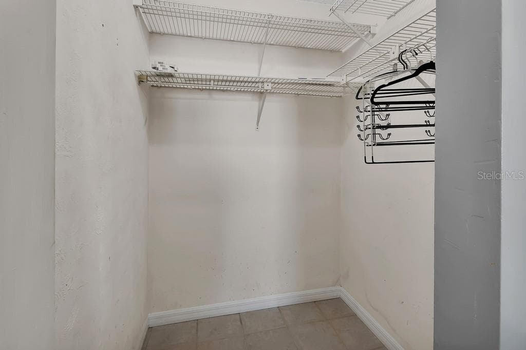 235 RETTA STREET — photo 25 of 32