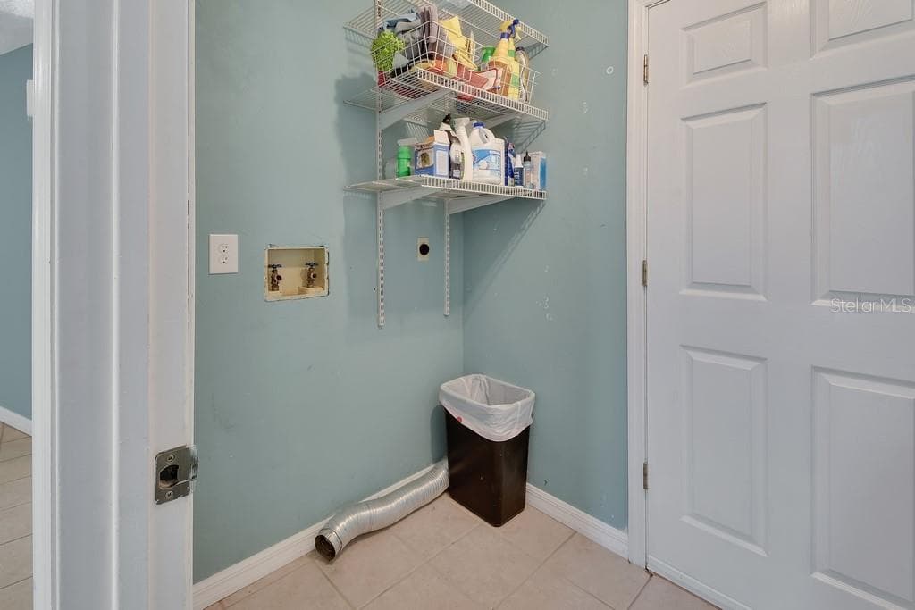 235 RETTA STREET — photo 32 of 32