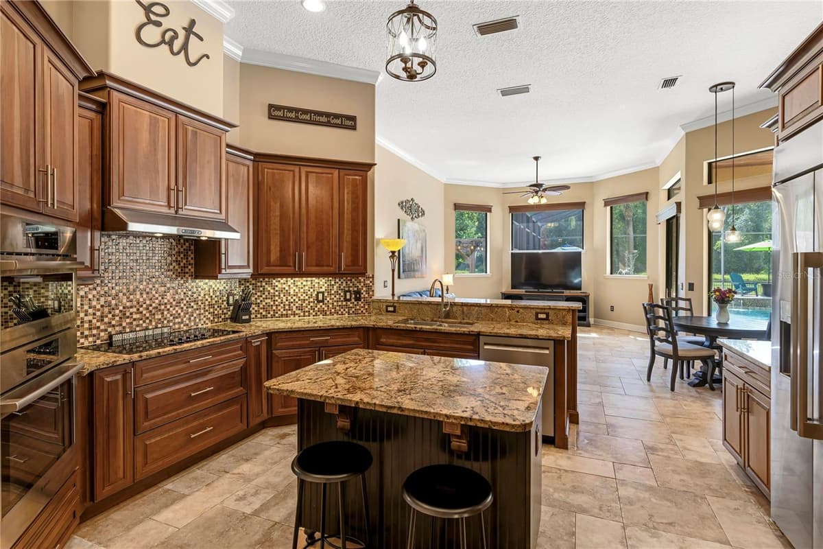 8632 SPIKERUSH COURT — photo 22 of 49
