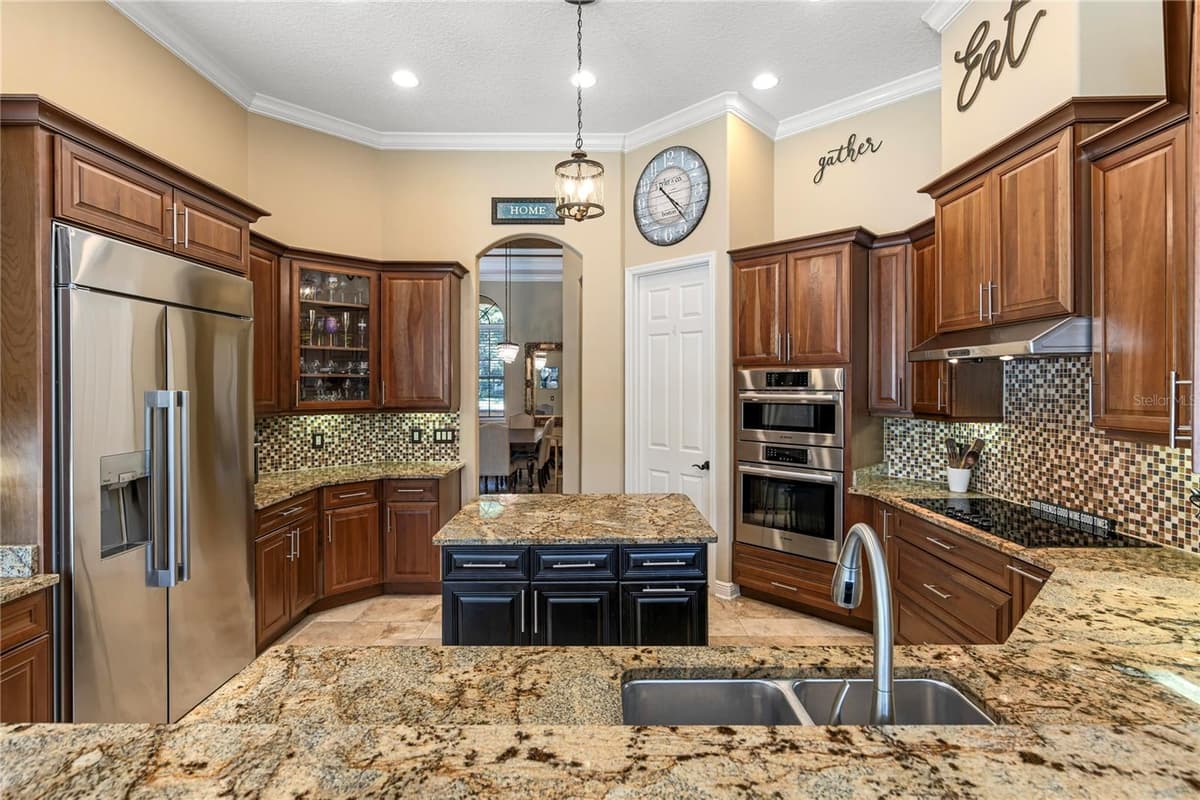 8632 SPIKERUSH COURT — photo 20 of 49