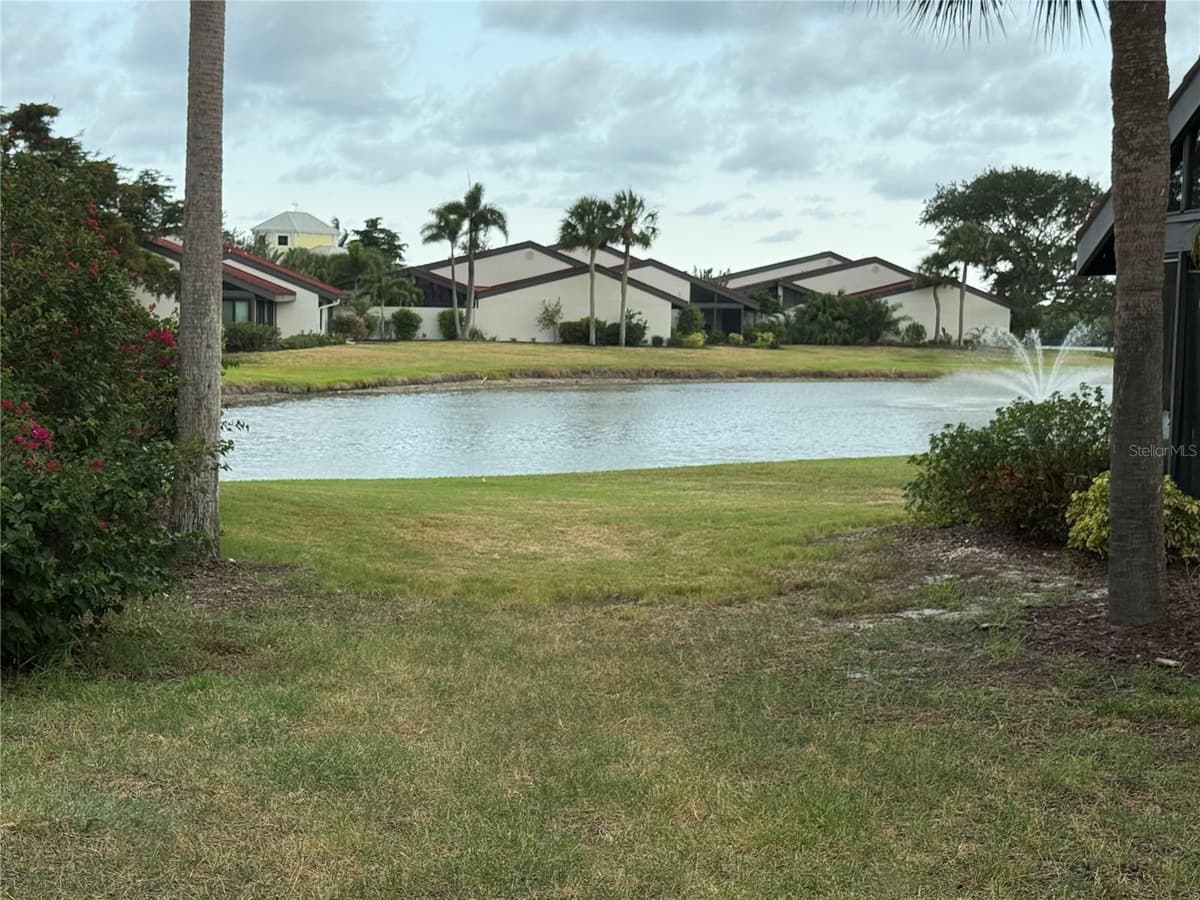 780 SARABAY ROAD — photo 29 of 54