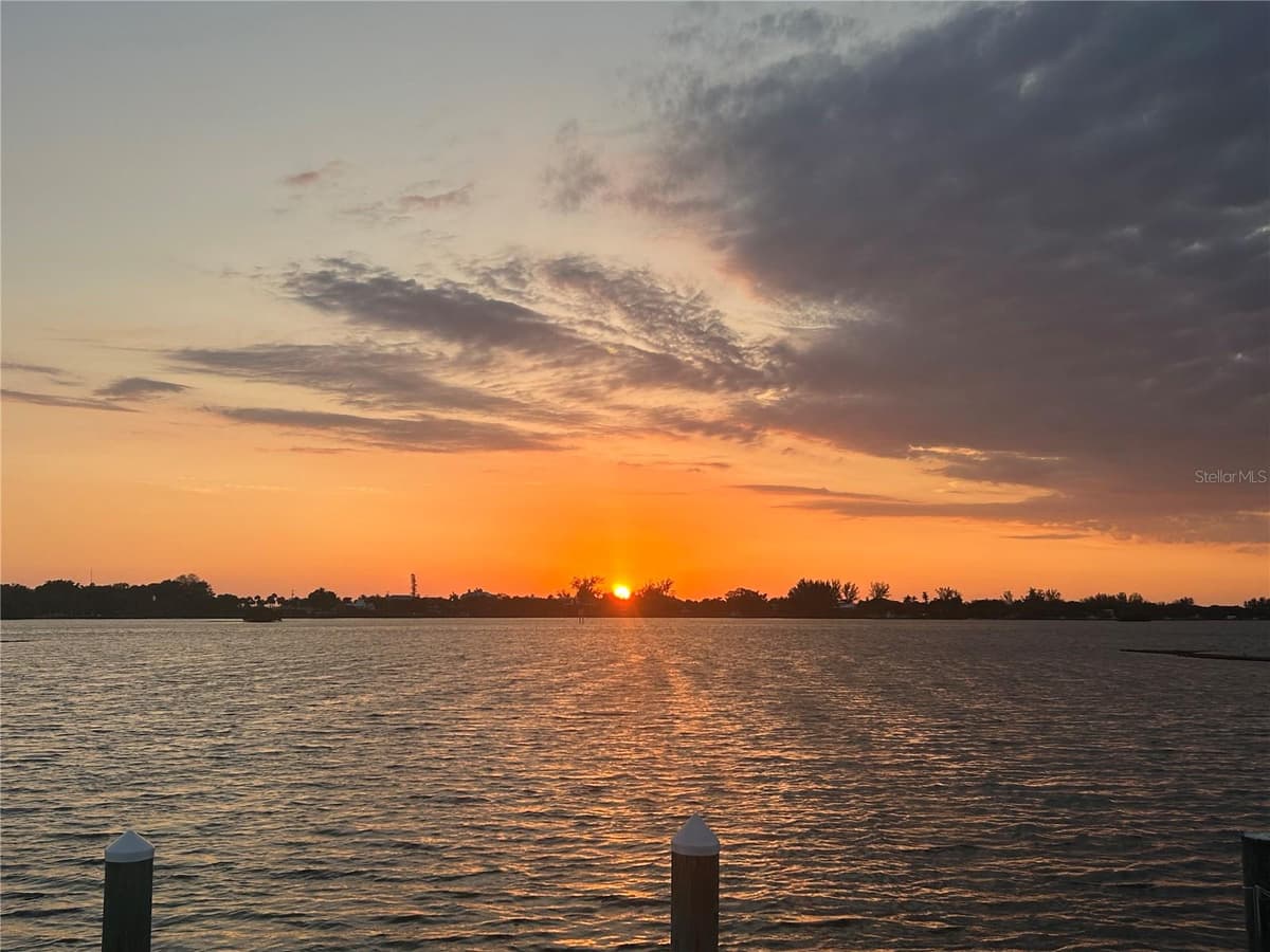 780 SARABAY ROAD — photo 45 of 54