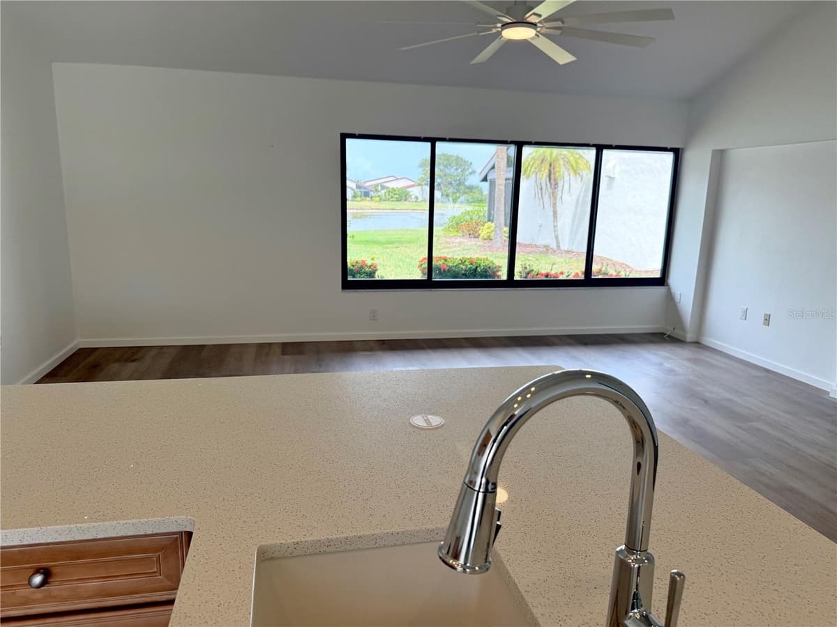 780 SARABAY ROAD — photo 12 of 54