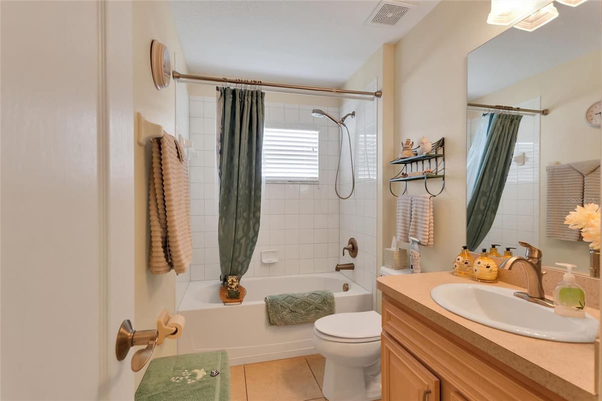 4132 MARTINDALE LOOP — photo 9 of 60