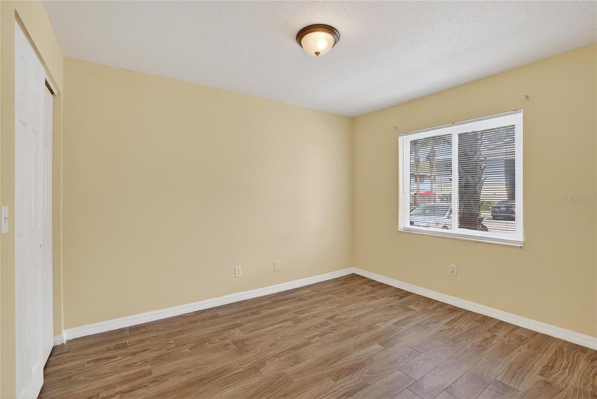 202 RED MAPLE PLACE — photo 19 of 58