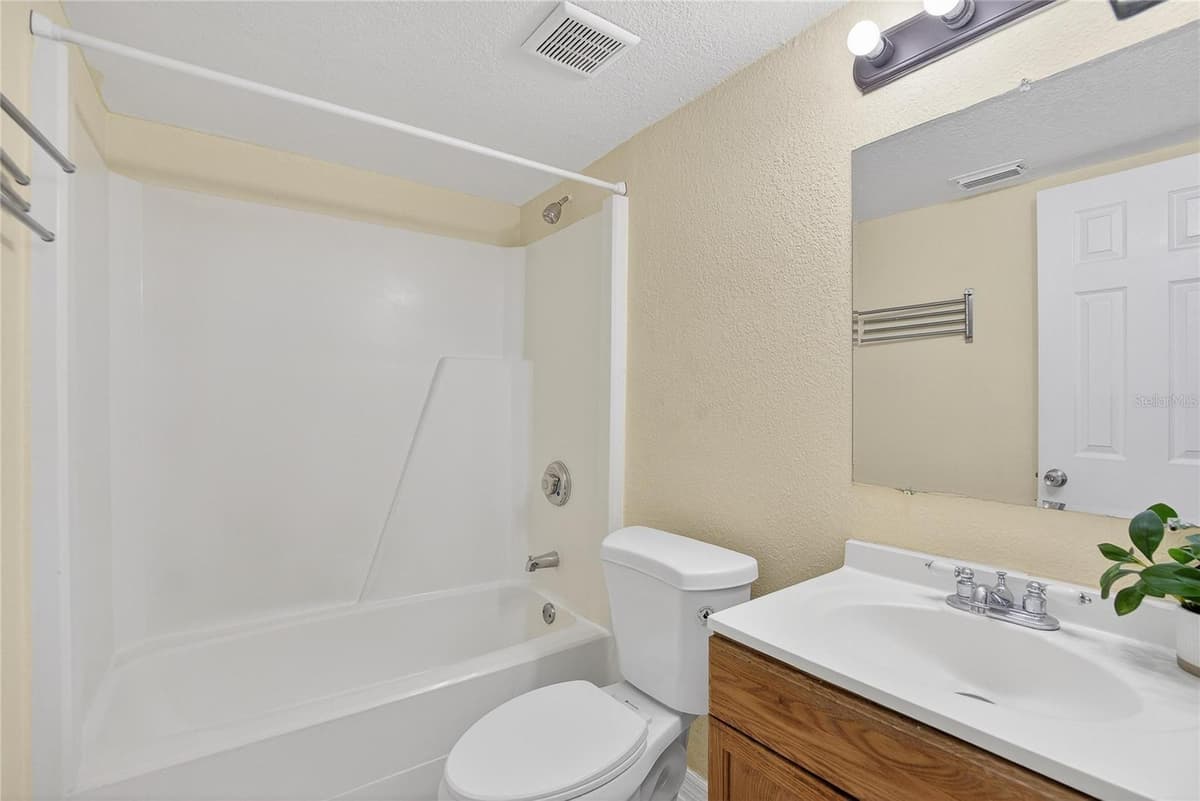 202 RED MAPLE PLACE — photo 26 of 58