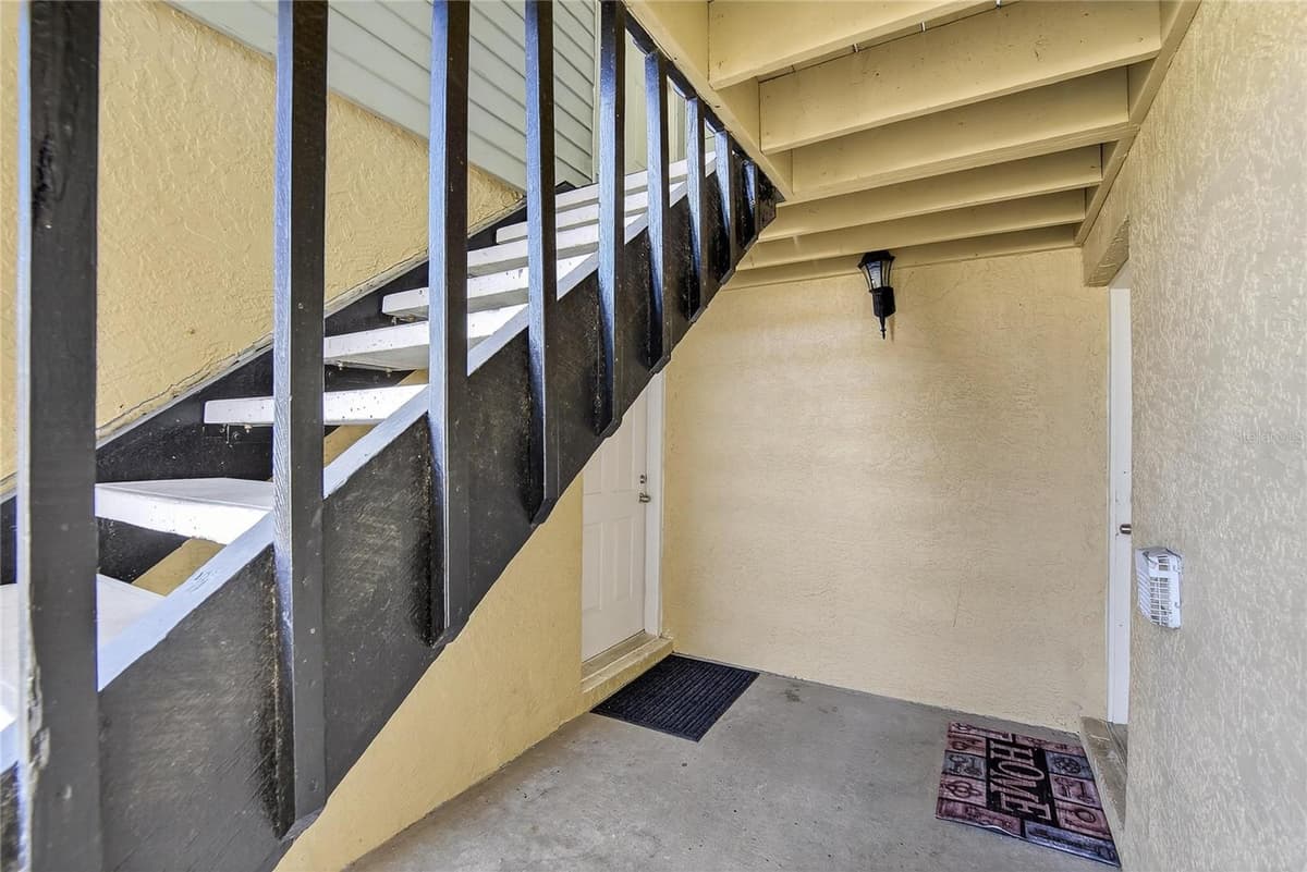 202 RED MAPLE PLACE — photo 34 of 58