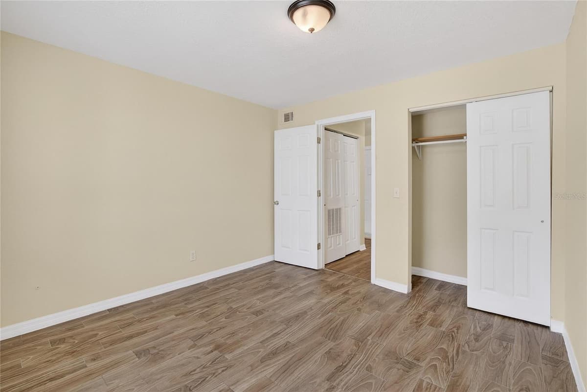 202 RED MAPLE PLACE — photo 21 of 58