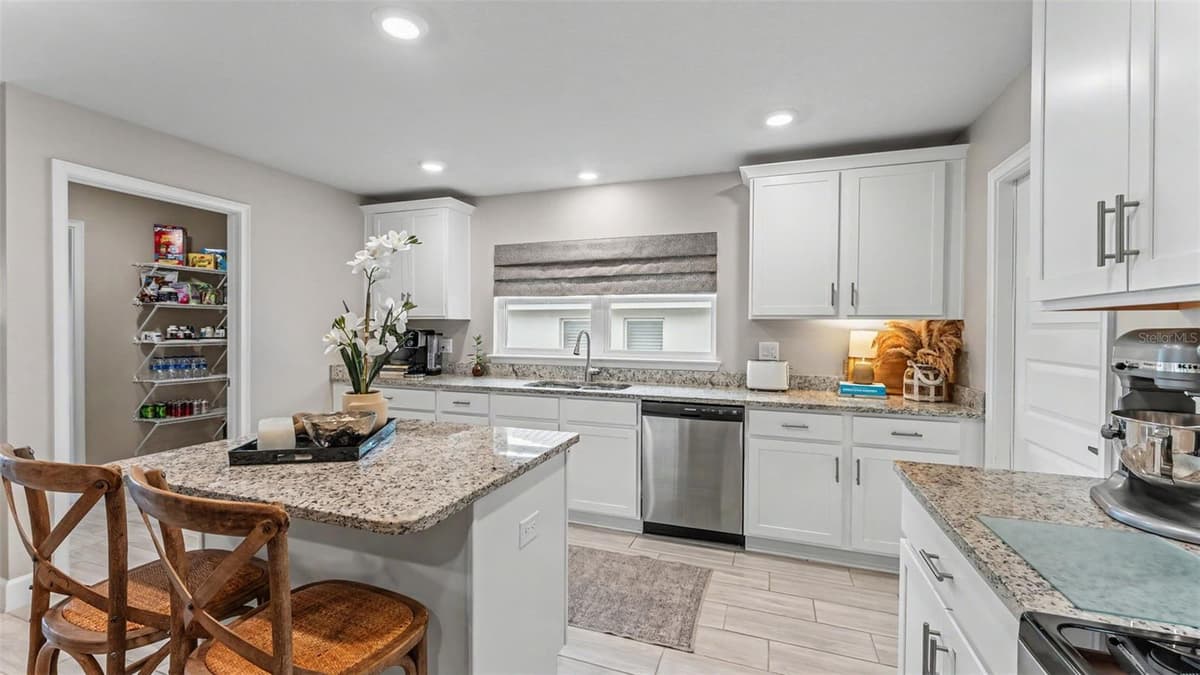 5280 TENNESSEE RIDGE COURT — photo 11 of 51