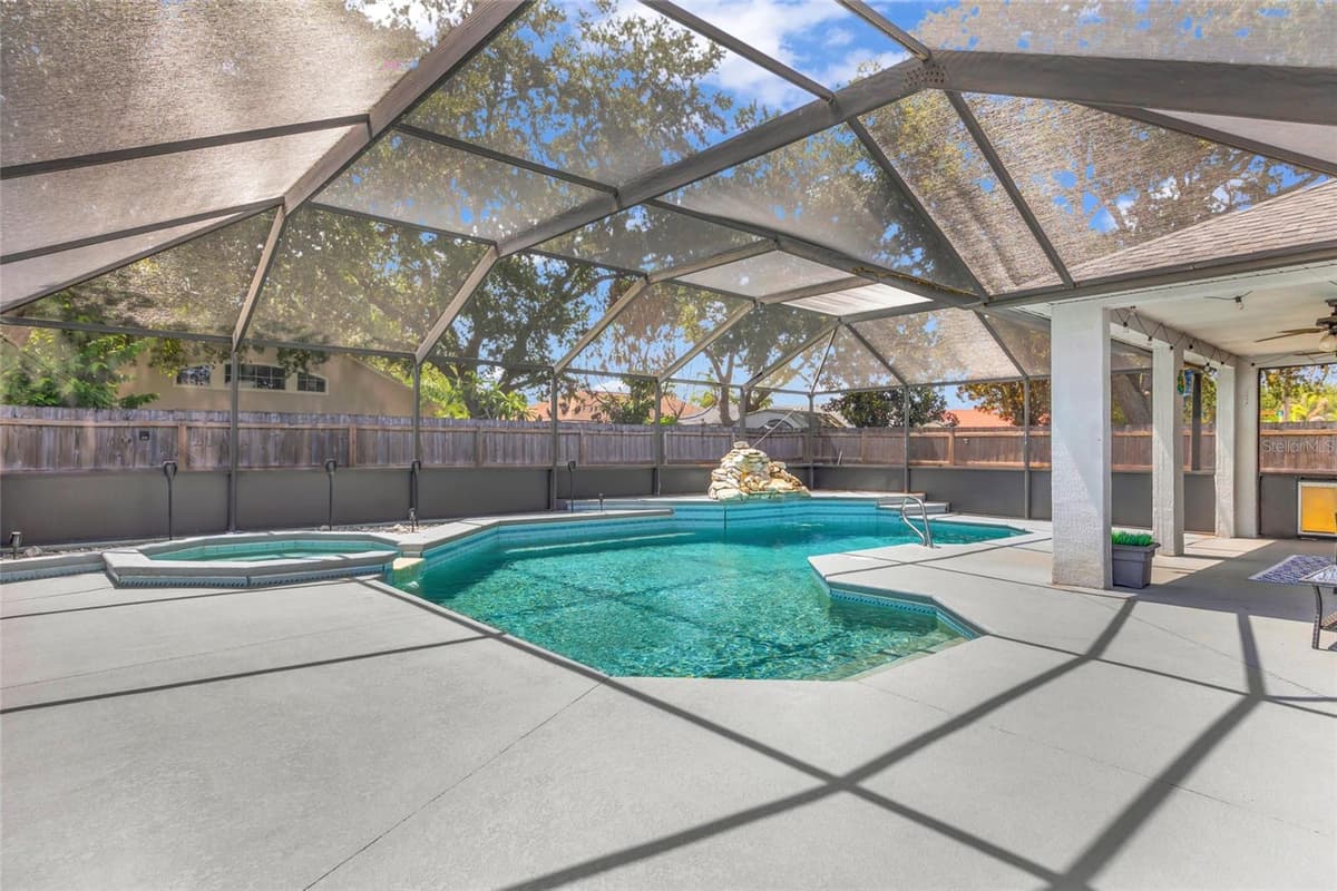 2400 WOLF CREEK DRIVE — photo 17 of 35