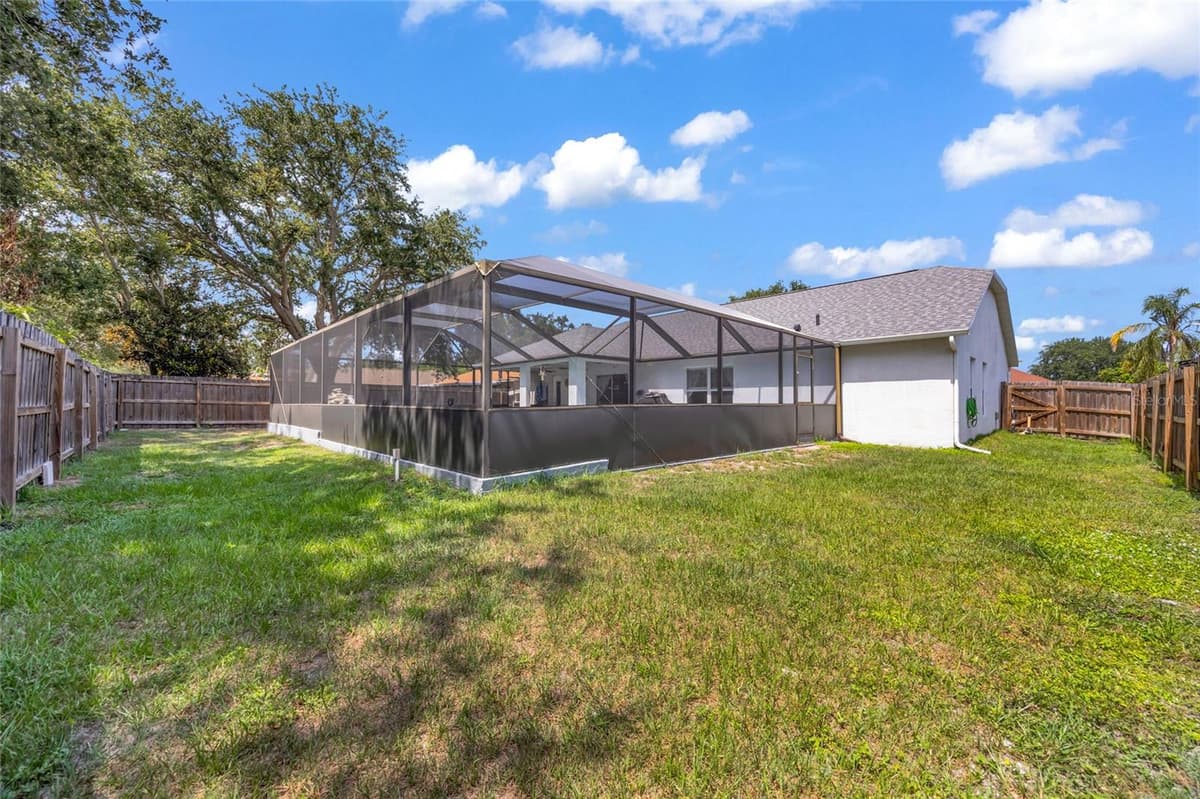 2400 WOLF CREEK DRIVE — photo 14 of 35