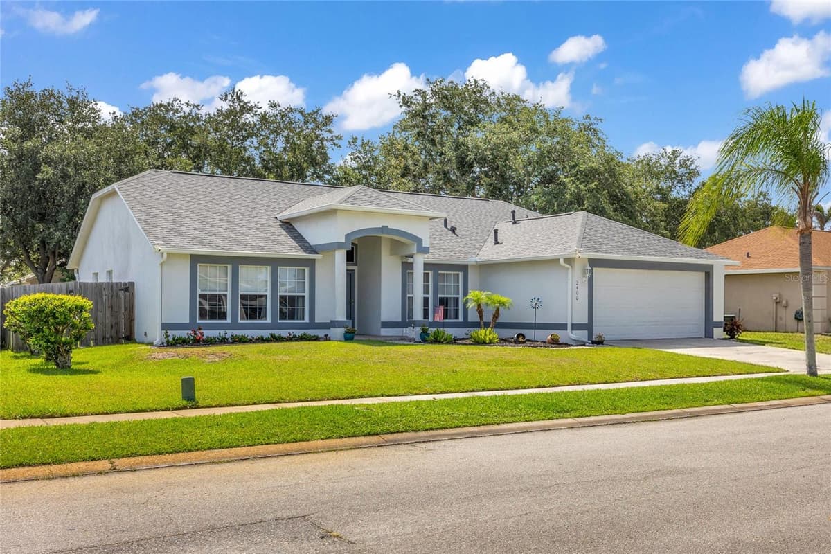 2400 WOLF CREEK DRIVE — photo 3 of 35
