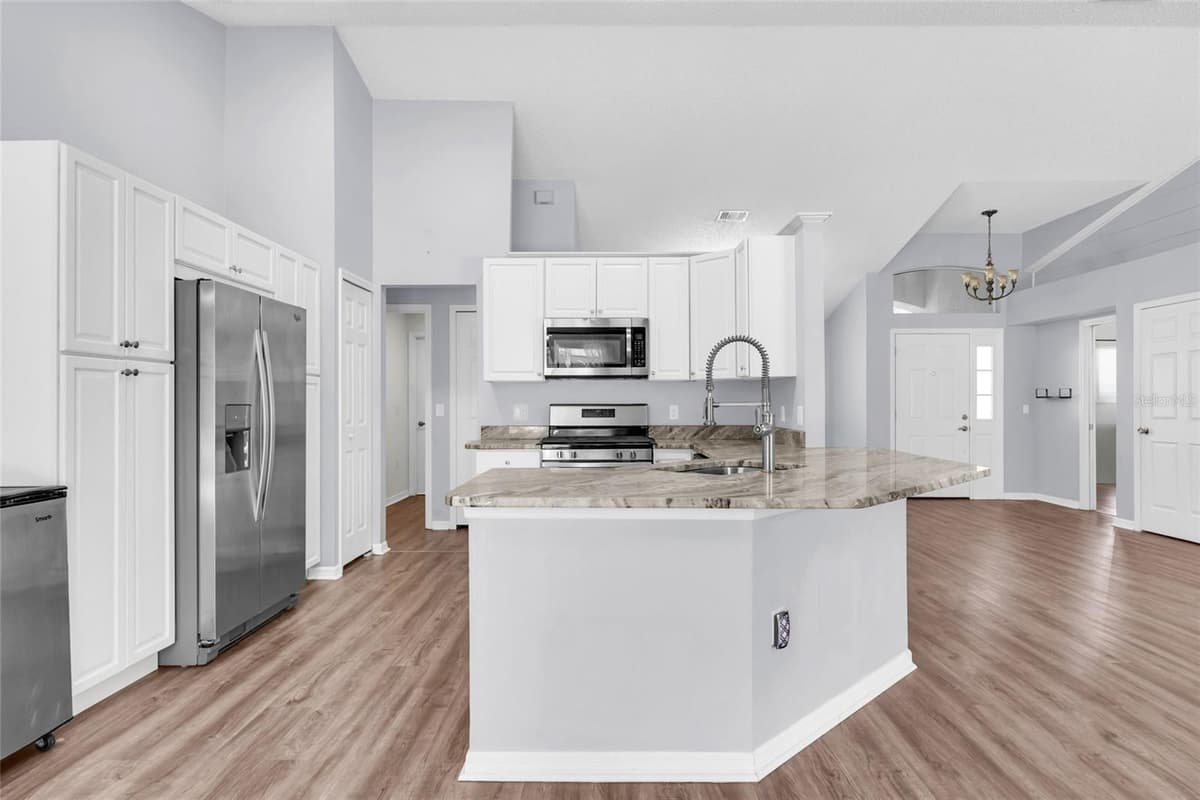 2400 WOLF CREEK DRIVE — photo 12 of 35