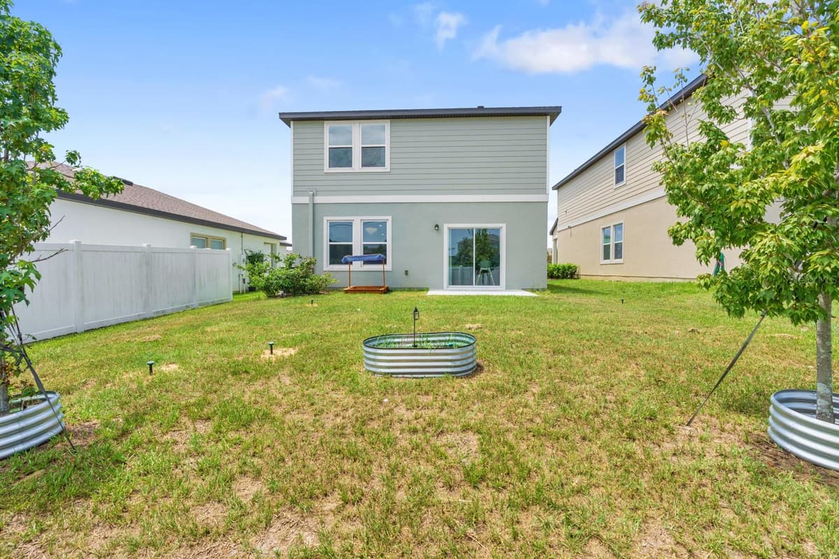 38465 HONEYSUCKLE DRIVE — photo 43 of 47