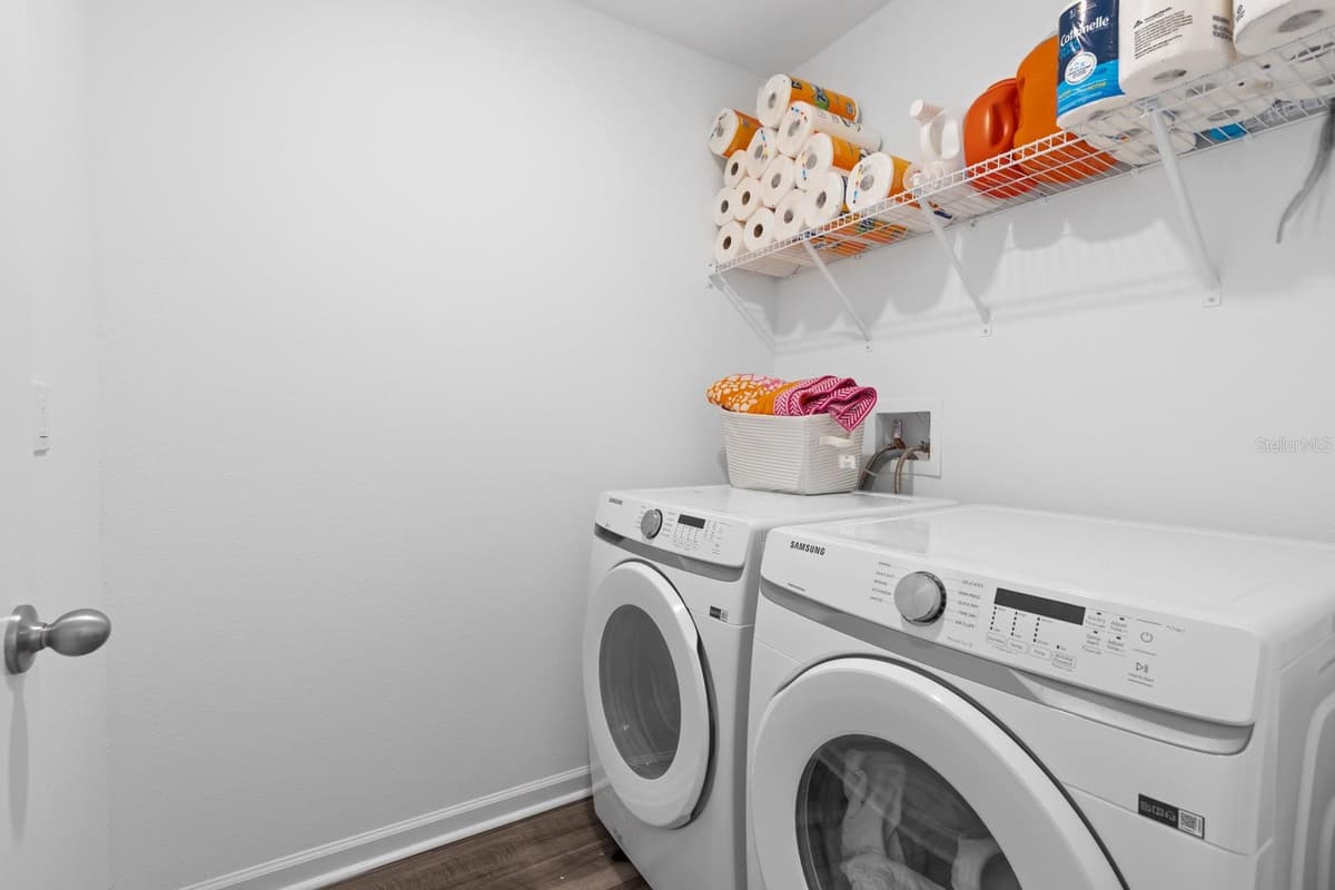 38465 HONEYSUCKLE DRIVE — photo 18 of 47