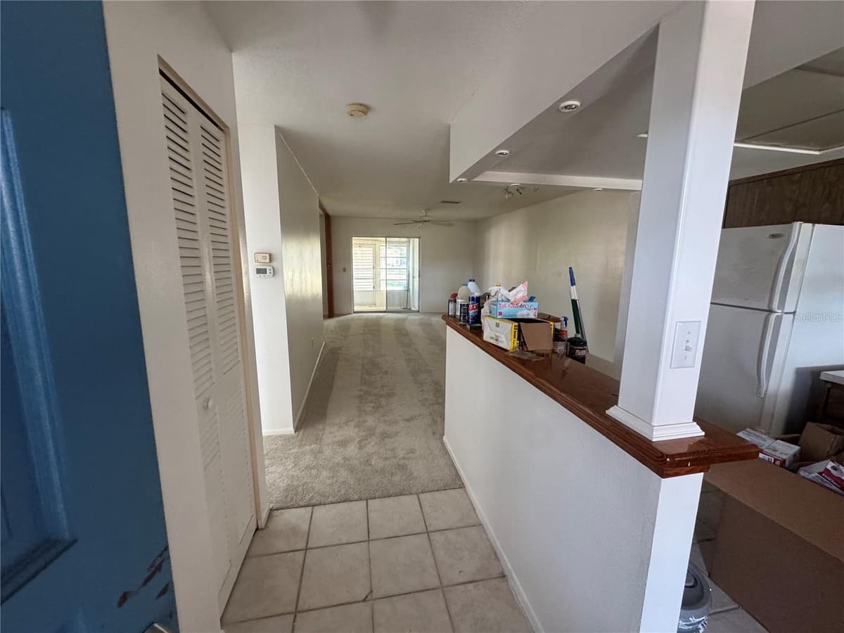 652 PARK CIRCLE — photo 6 of 22