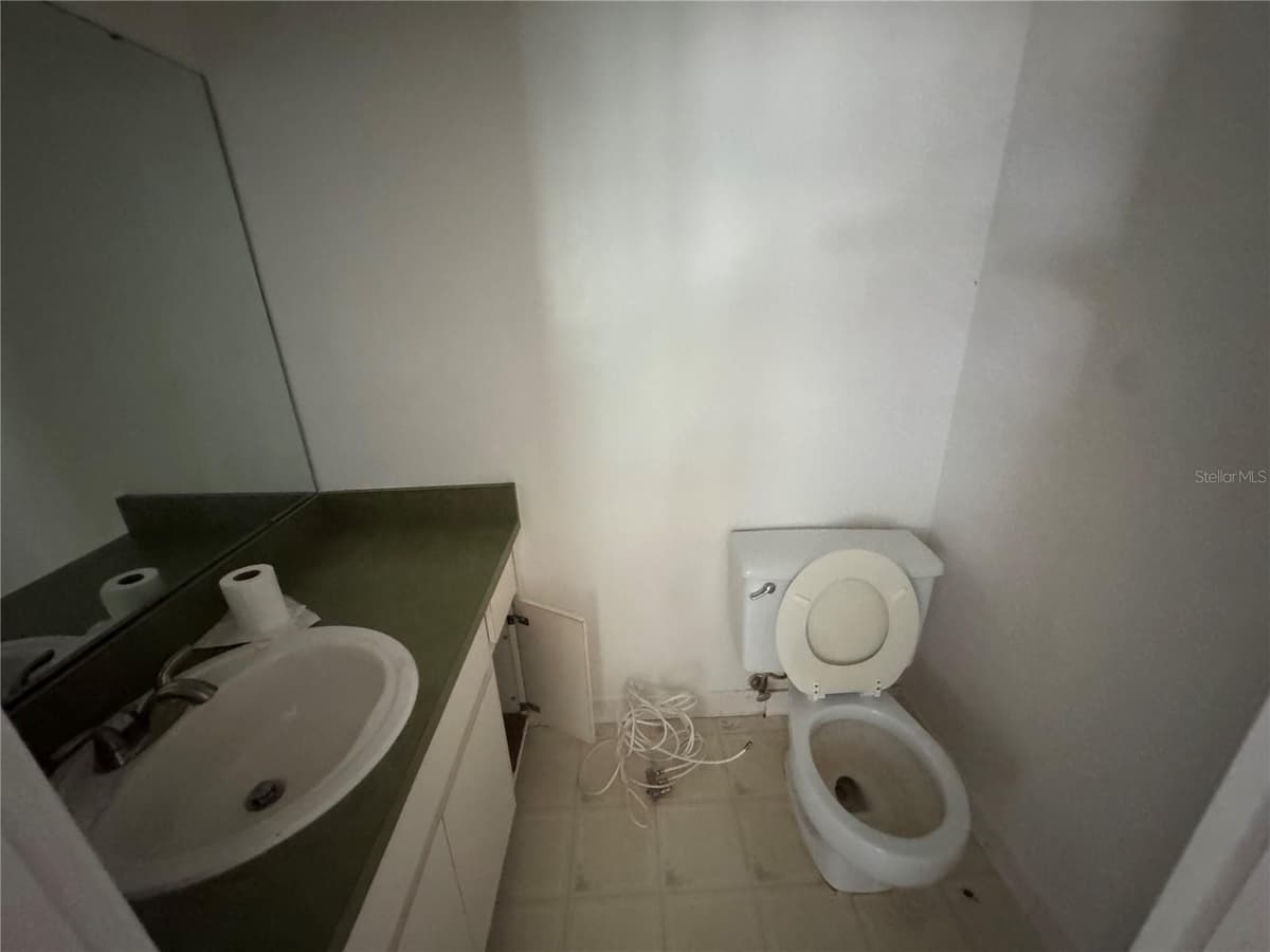 652 PARK CIRCLE — photo 15 of 22