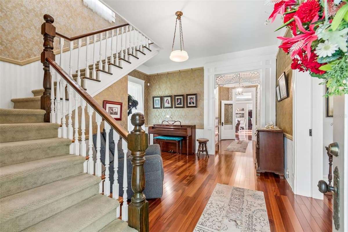 703 EVERS STREET — photo 10 of 96
