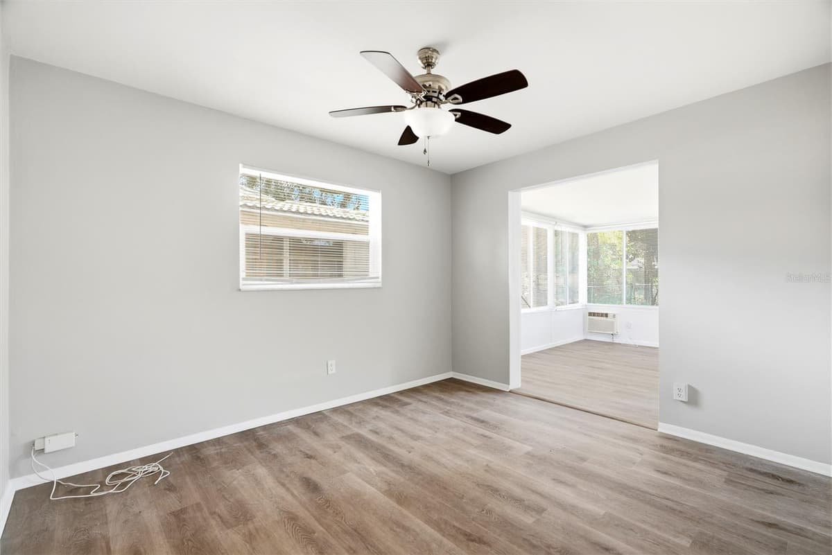 2437 RUTLAND LANE — photo 18 of 32