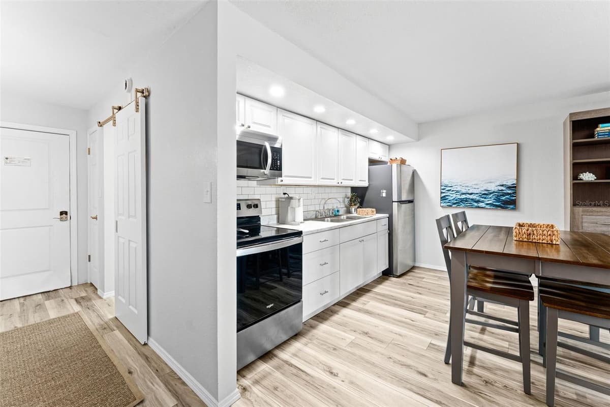 3700 ATLANTIC AVENUE — photo 7 of 25
