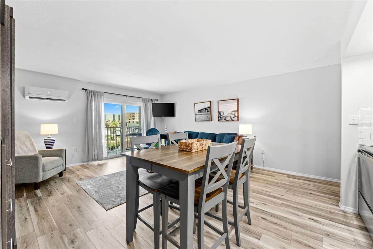 3700 ATLANTIC AVENUE — photo 9 of 25