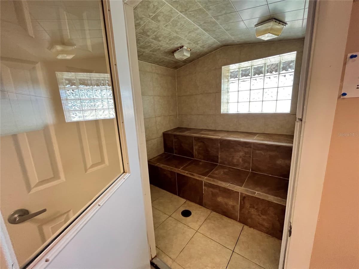 2856 104TH AVENUE — photo 33 of 73