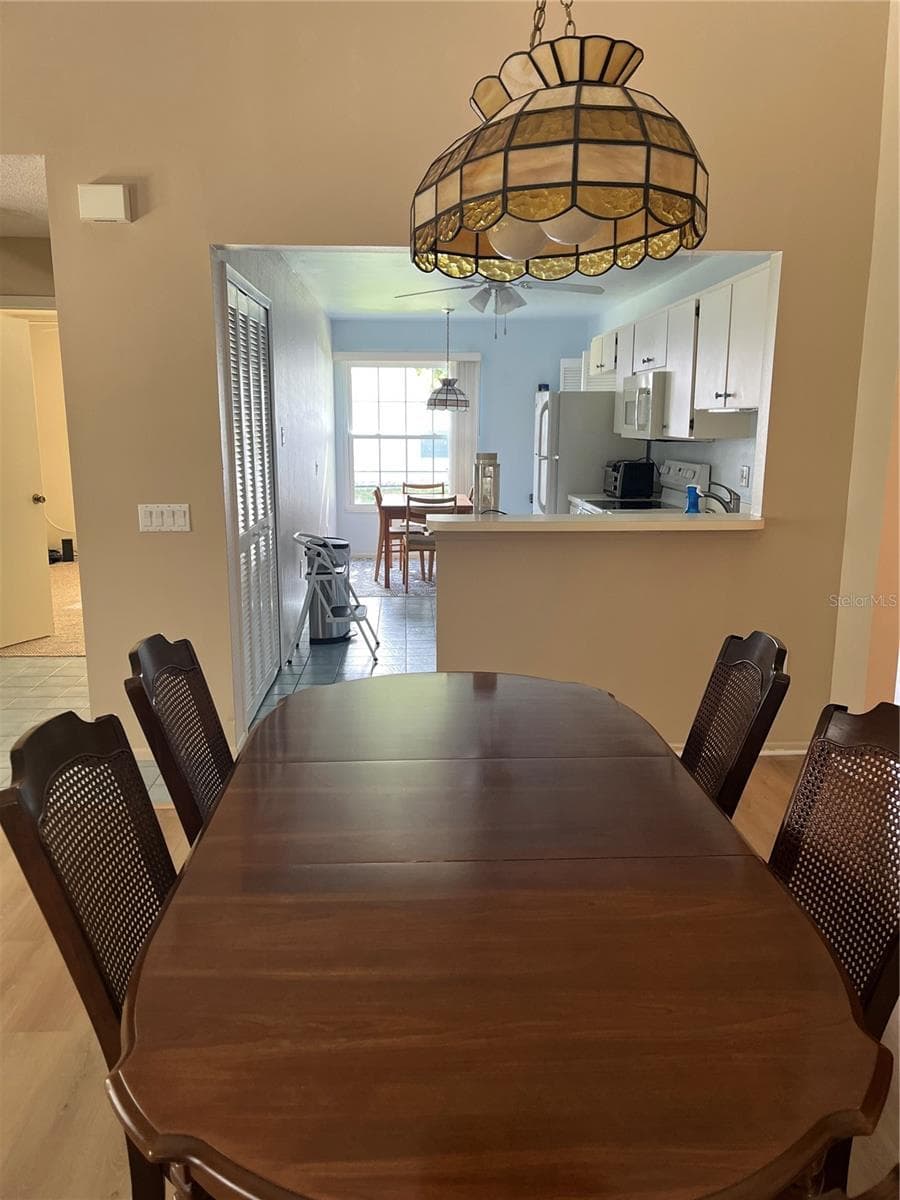 2387 BENTLEY DRIVE — photo 5 of 17