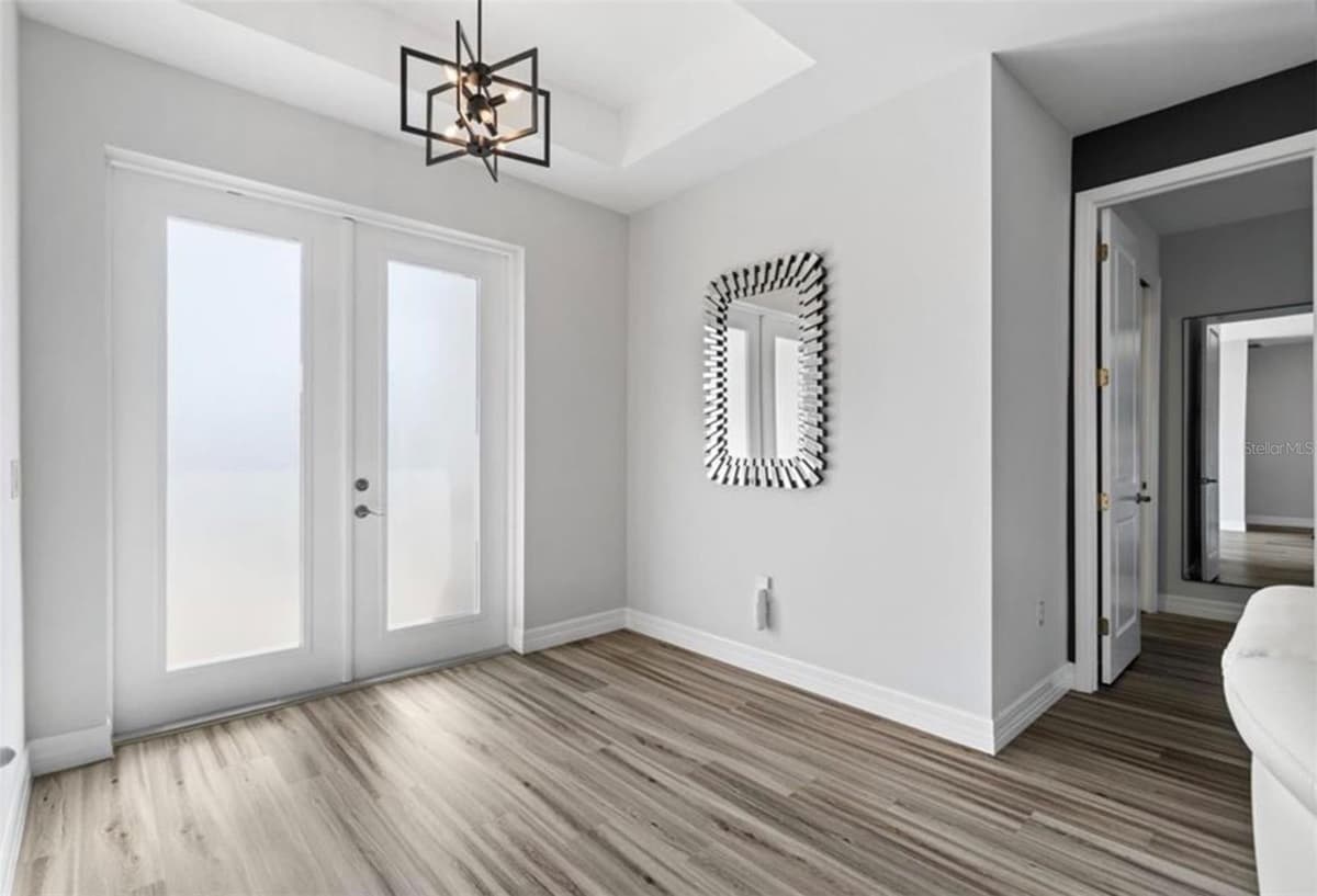 1017 15TH TERRACE — photo 3 of 40