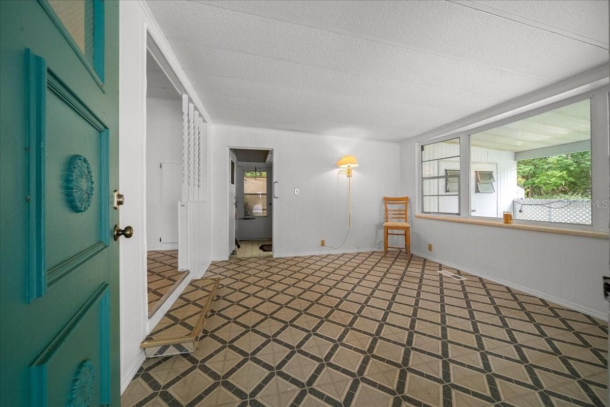 3221 39TH AVENUE — photo 38 of 70