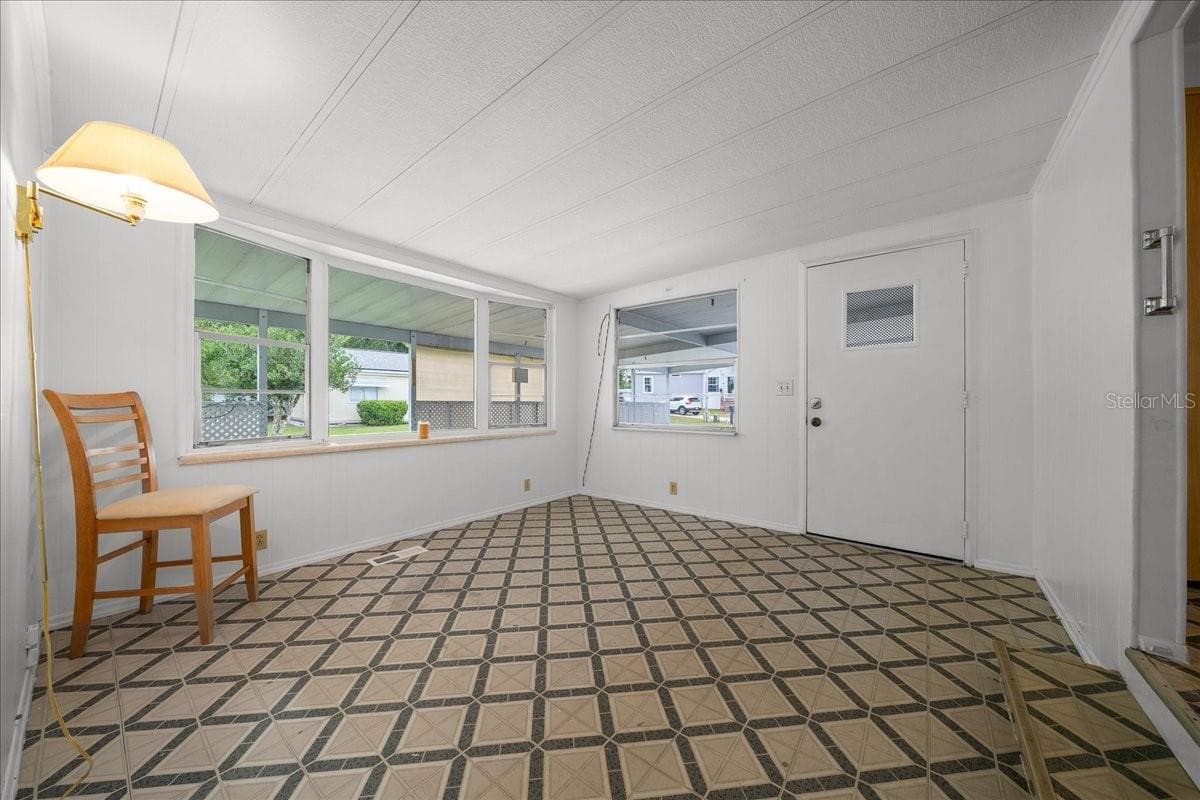 3221 39TH AVENUE — photo 40 of 70