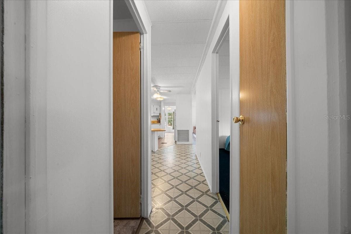 3221 39TH AVENUE — photo 36 of 70