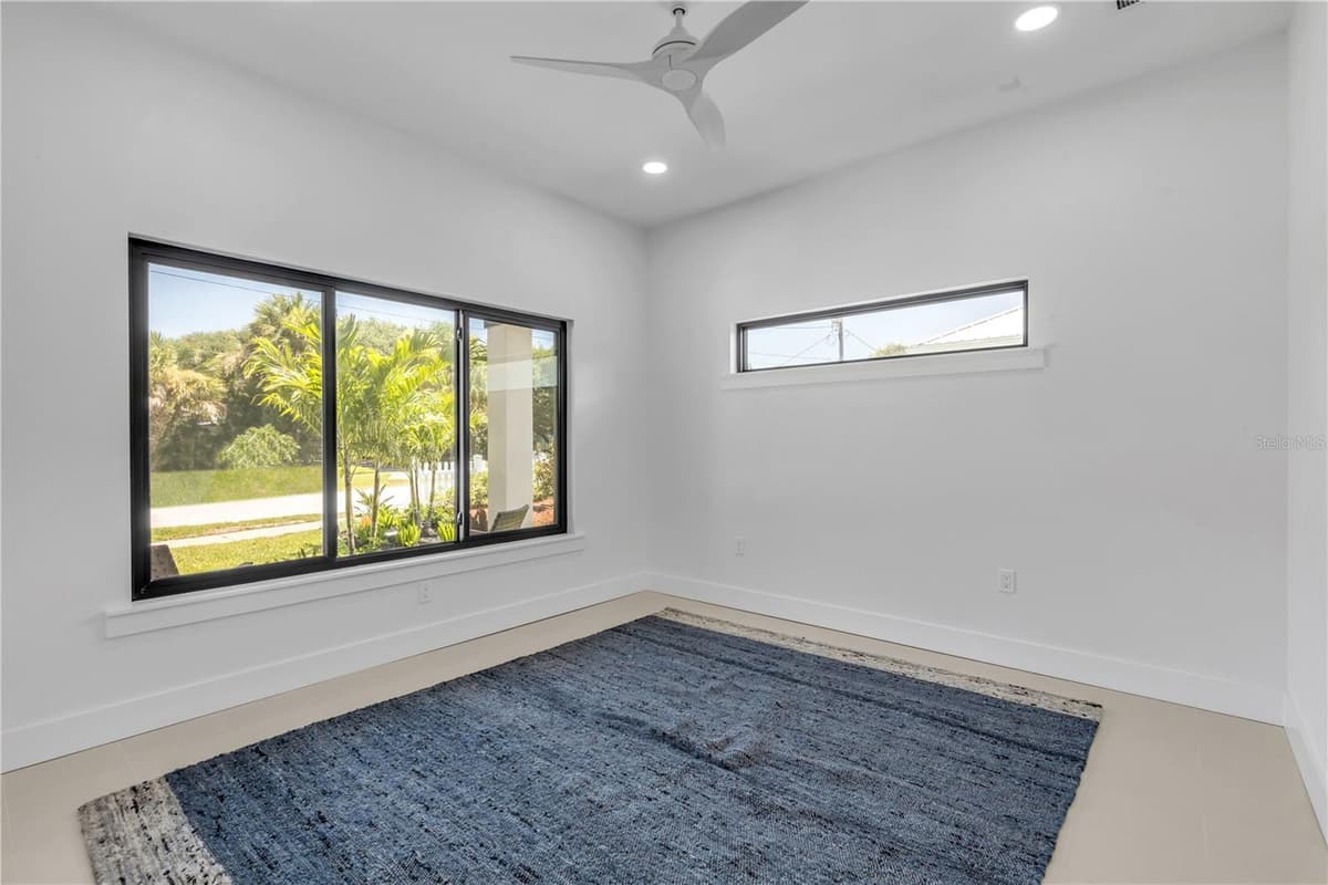 813 1ST AVENUE — photo 36 of 74