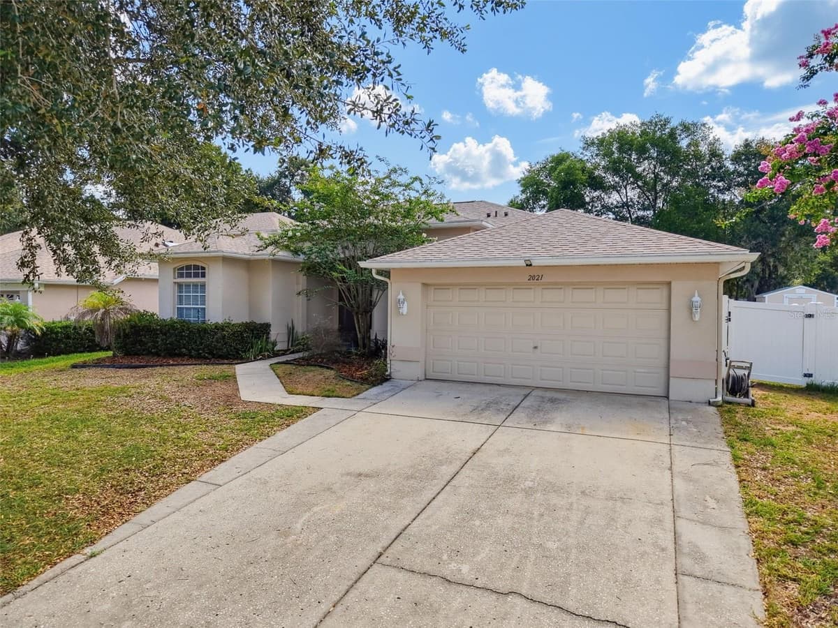 2021 RUTHERFORD DRIVE — photo 4 of 54