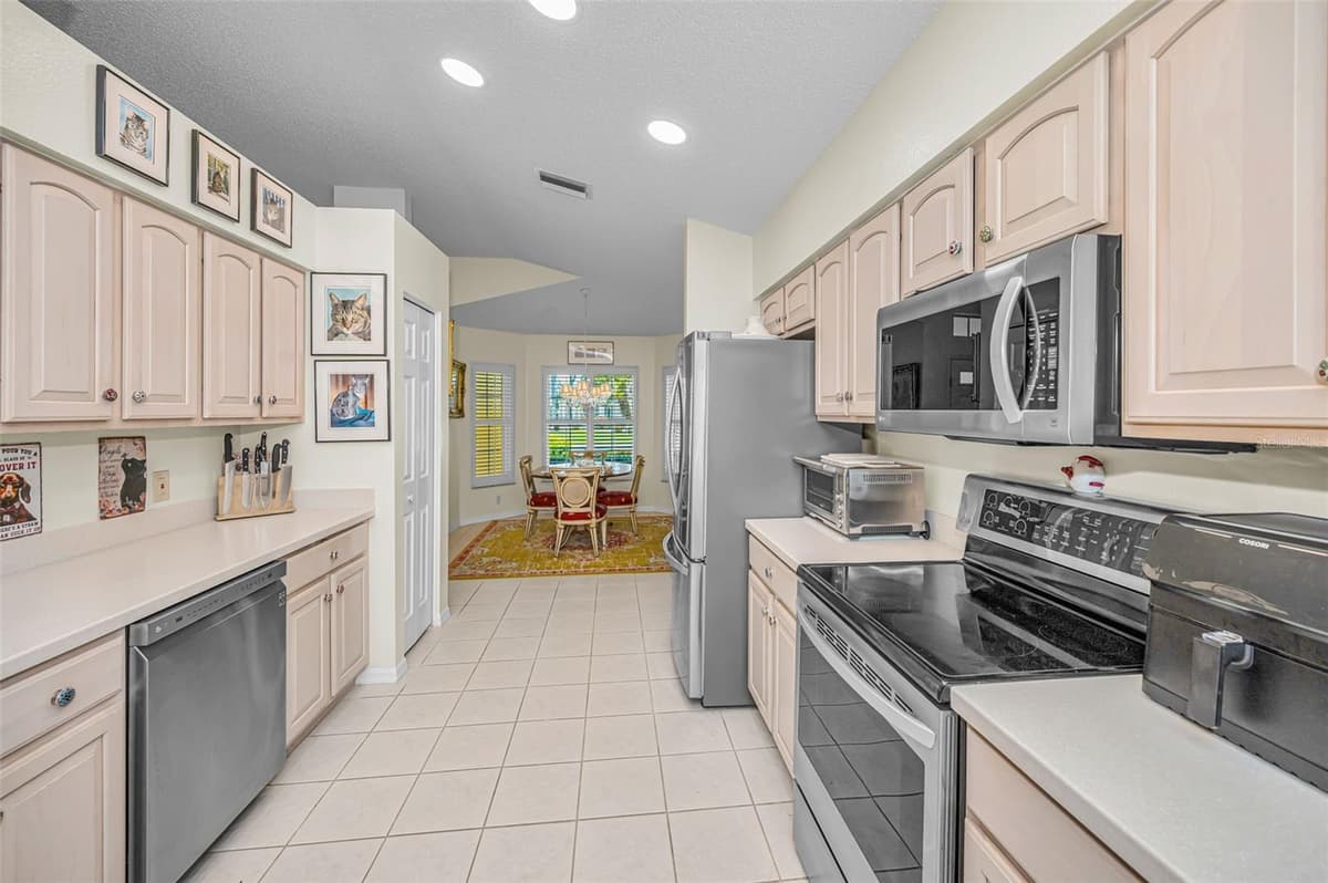 1323 WINDING WILLOW DRIVE — photo 14 of 100