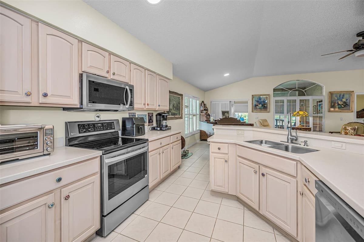 1323 WINDING WILLOW DRIVE — photo 20 of 100