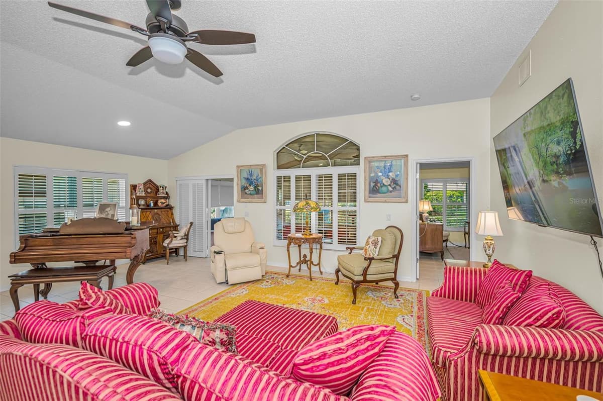 1323 WINDING WILLOW DRIVE — photo 10 of 100