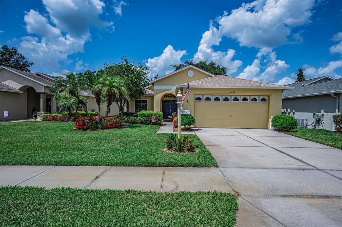 1323 WINDING WILLOW DRIVE — photo 3 of 100