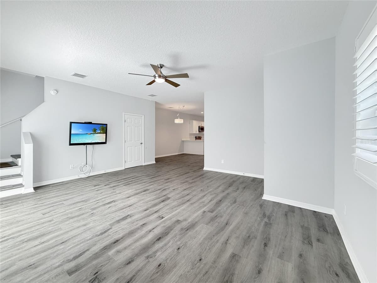 281 ASHLEY COURT — photo 20 of 45