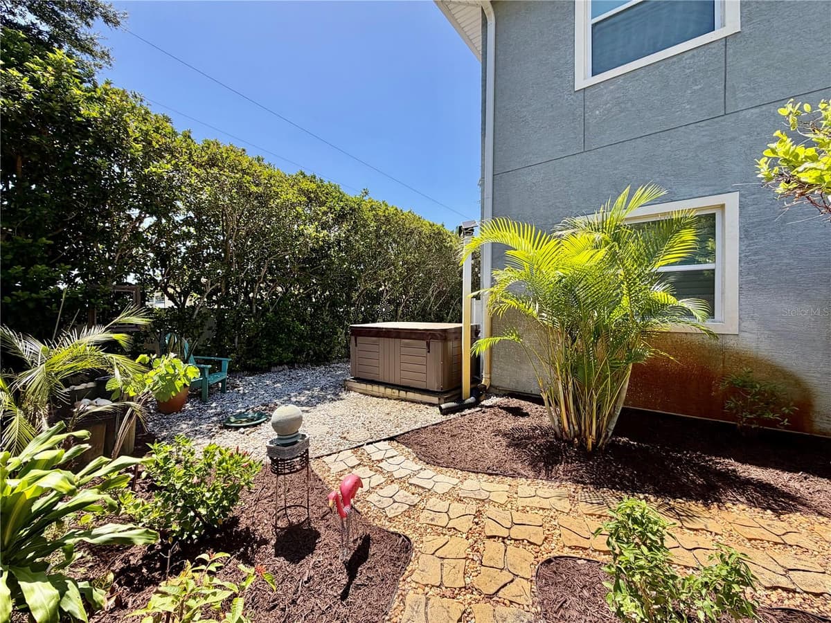 281 ASHLEY COURT — photo 8 of 45