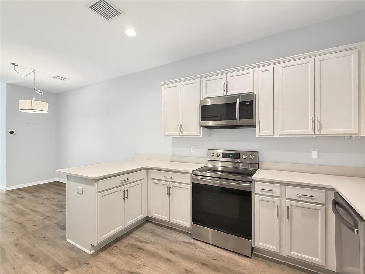 281 ASHLEY COURT — photo 14 of 45